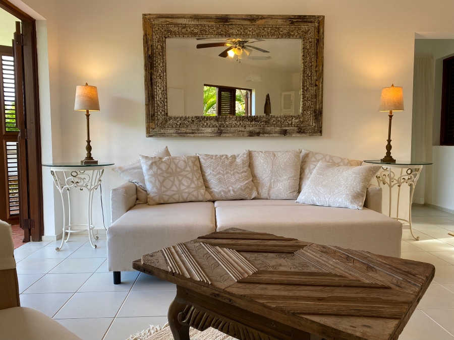 Condo in Los farallones — photo 9