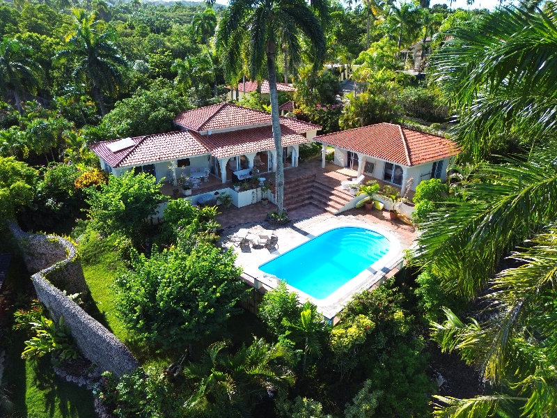 Villa Los Arcos